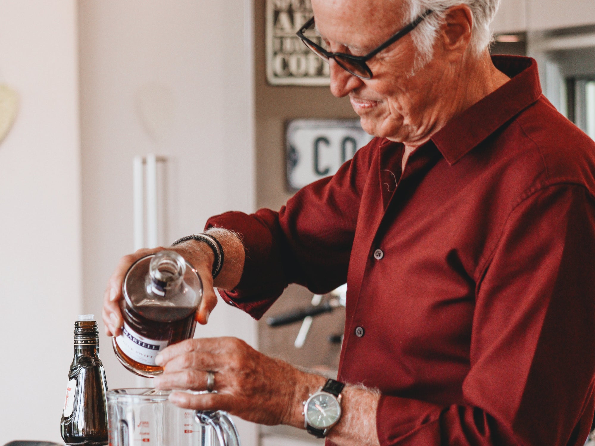 Franco’s Festive Brew: The ‘Christmas Cheer’ Cocktail Recipe